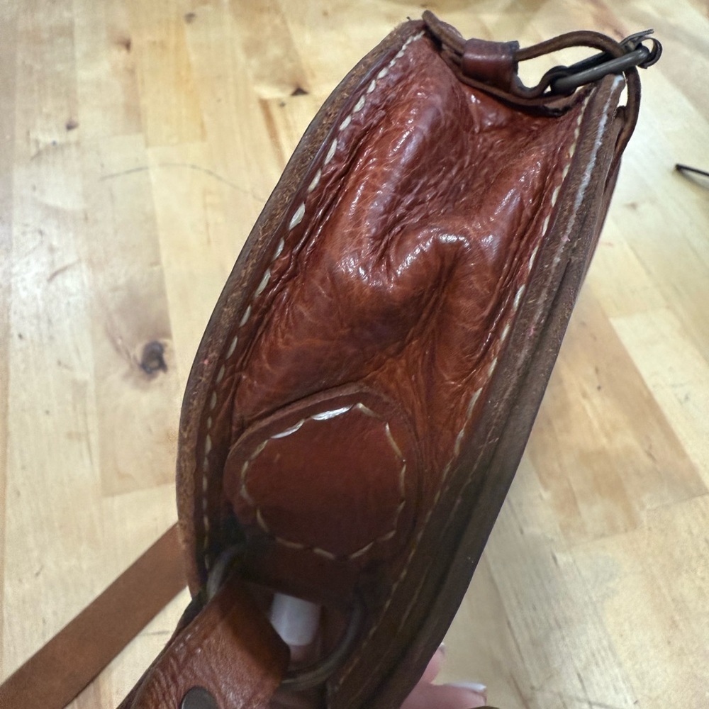 Vintage Rich Brown Leather Crossbody Bag - Picture 7 of 16
